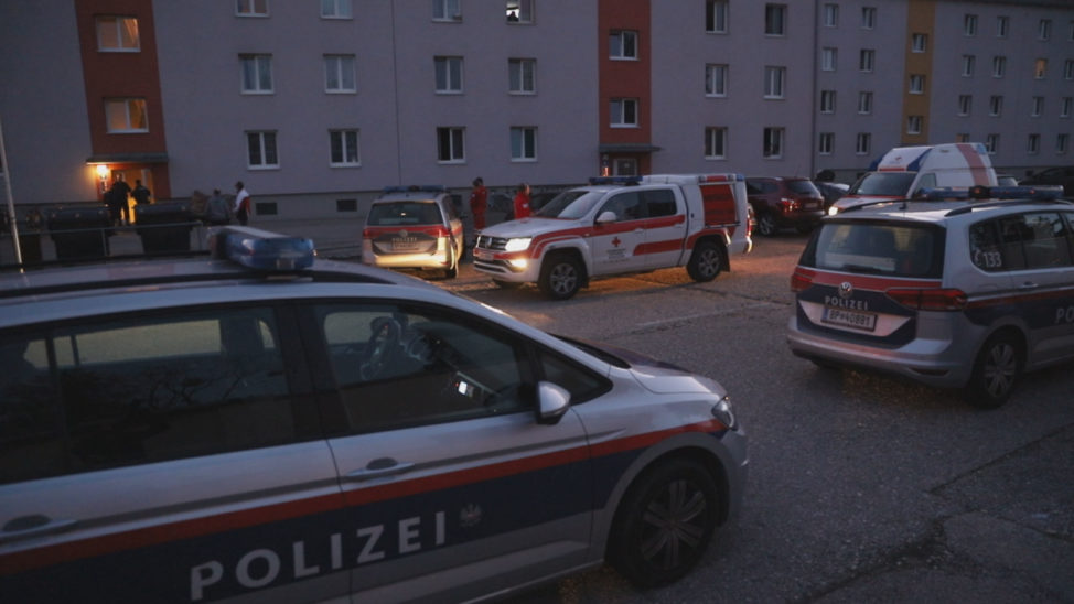 Streit in Wels-Neustadt eskaliert - Großeinsatz der Polizei und mehrere Verletzte