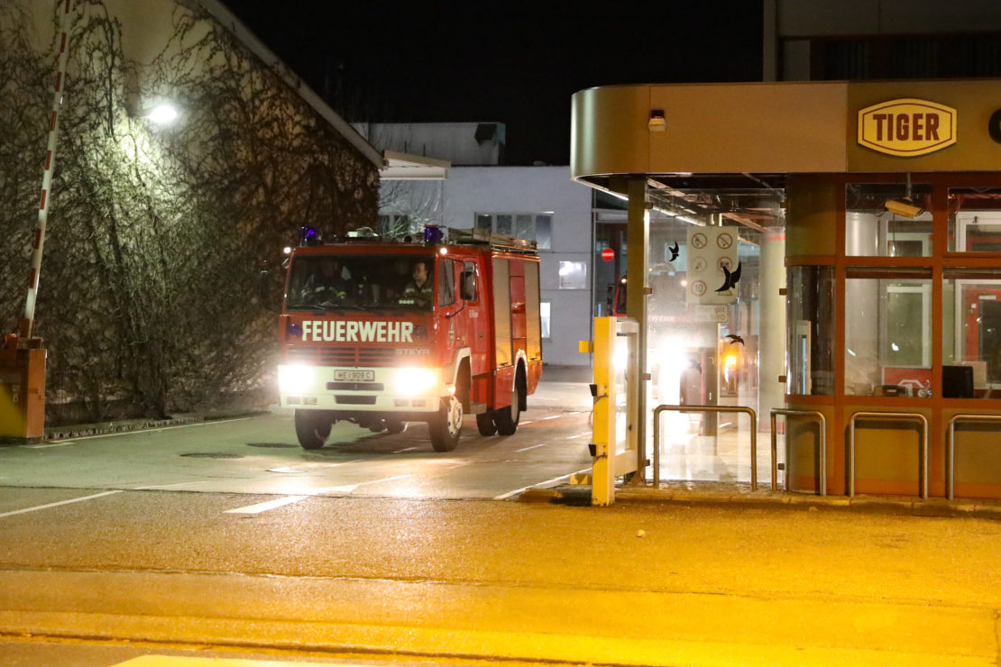 Brand in einer Produktionsanlage bei Unternehmen in Wels-Pernau