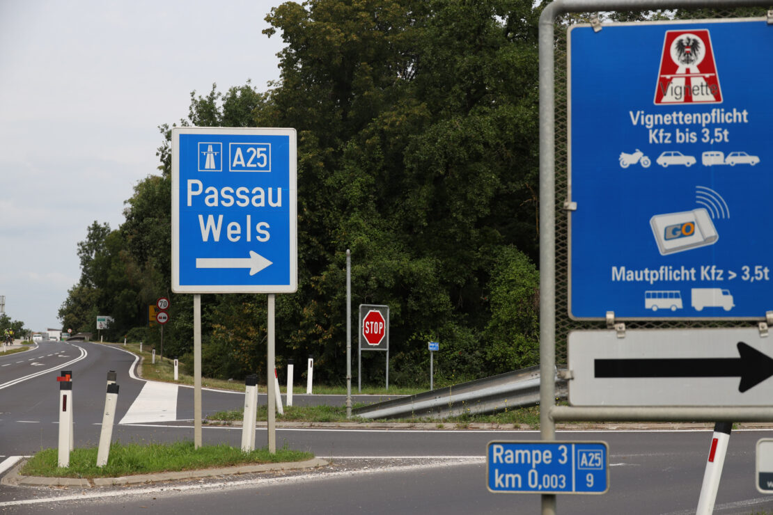 Alkolenker mit 2,5 Promille auf Welser Autobahn bei Weißkirchen an der Traun von Polizei gestoppt