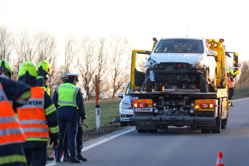 Zweimal gegen Wildzaun: Verkehrsunfall auf der Pyhrnpass Straße in Thalheim bei Wels