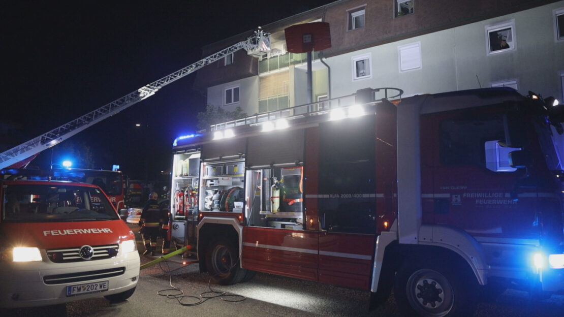 Küchenbrand in einem Mehrparteienwohnhaus in Wels-Vogelweide