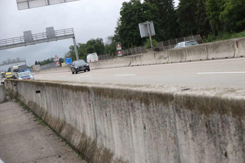 Verkehrsunfall auf Westautobahn bei Eberstalzell endet glimpflich