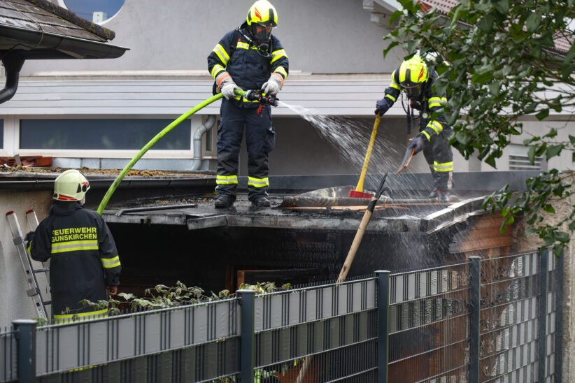 Brand bei Garagenanbau neben Wohnhaus in Gunskirchen