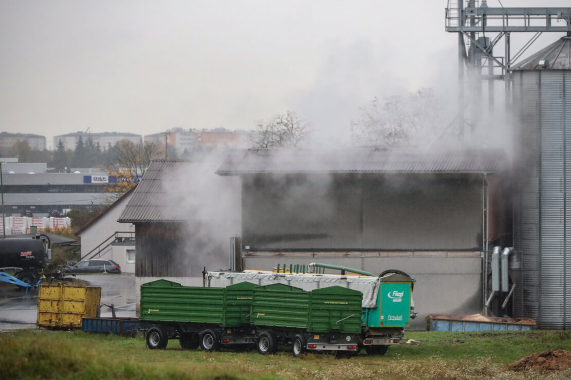 Brand auf einem Bauernhof in Wels-Waidhausen stellte sich zum Glück als falscher Alarm heraus
