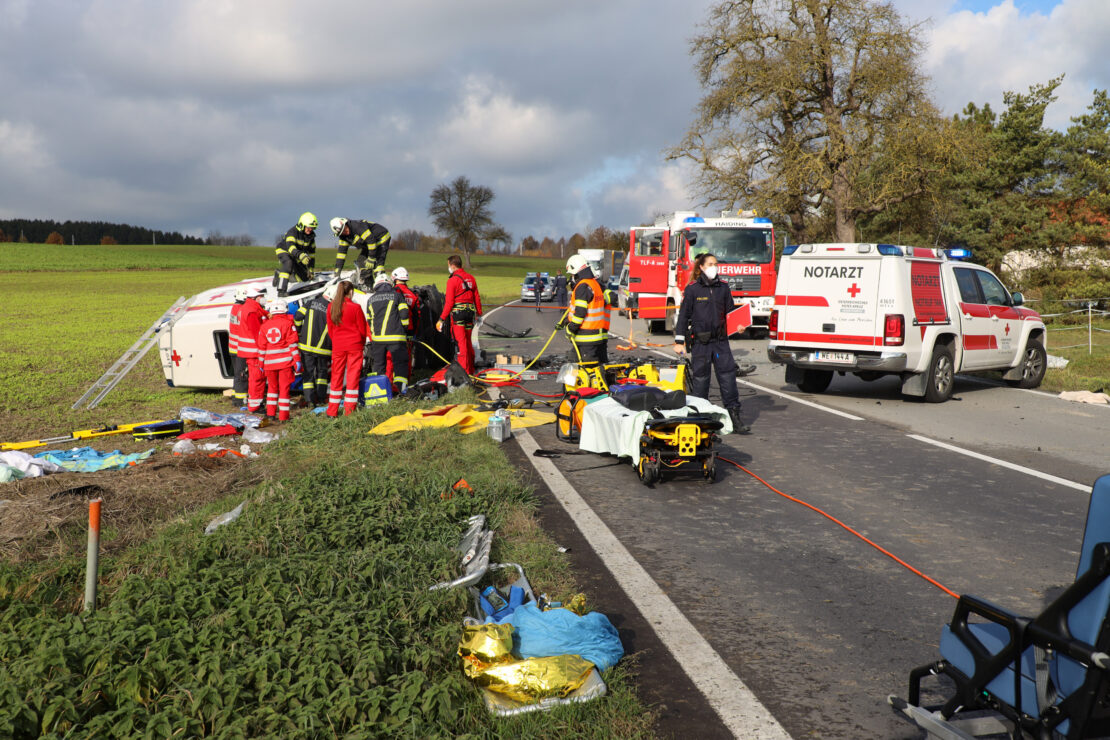 Tragischer Ausgang: Patientin (82) nach Unfall mit Rettungsauto im Klinikum verstorben