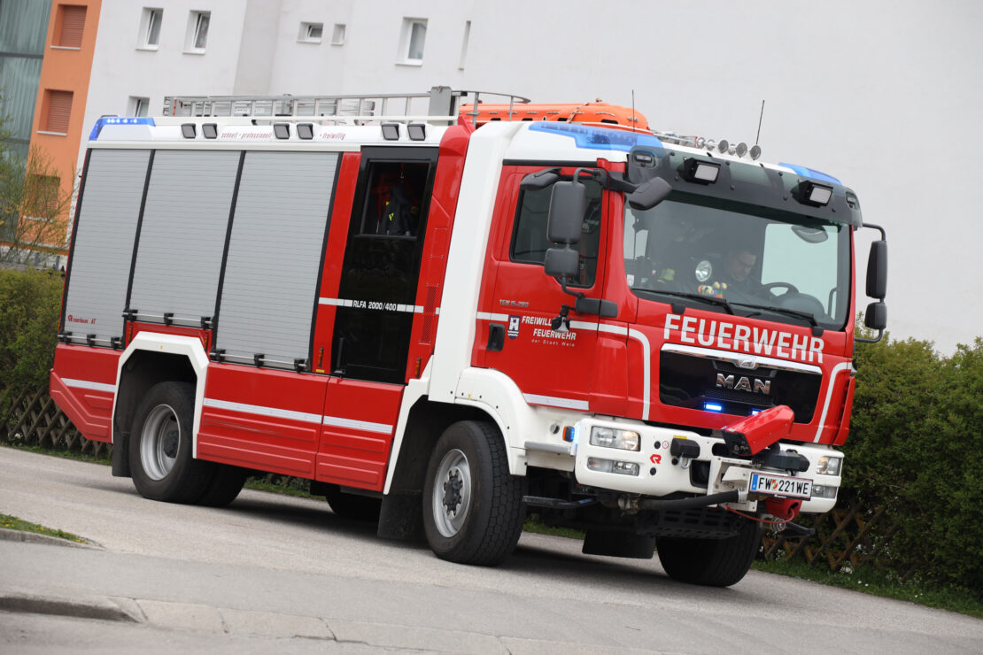 Brandverdacht in einer Siedlungsanlage in Wels-Lichtenegg