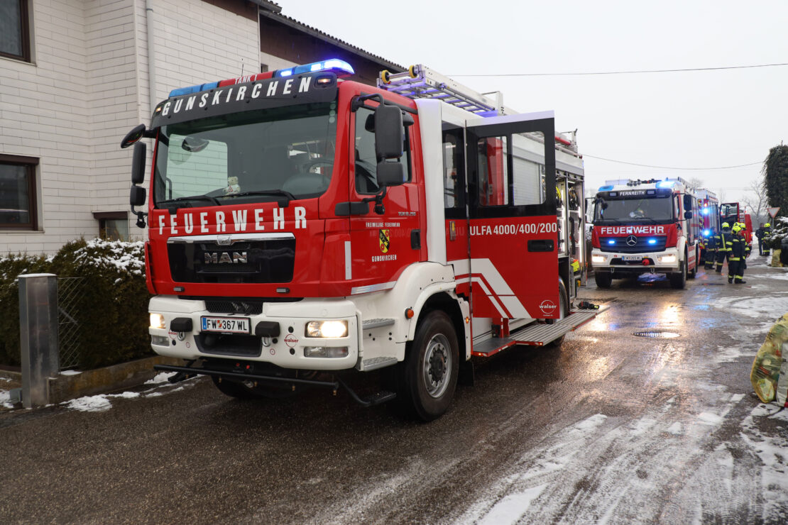Verrauchter Keller in einem Einfamilienhaus in Gunskirchen sorgte für Einsatz der Feuerwehr
