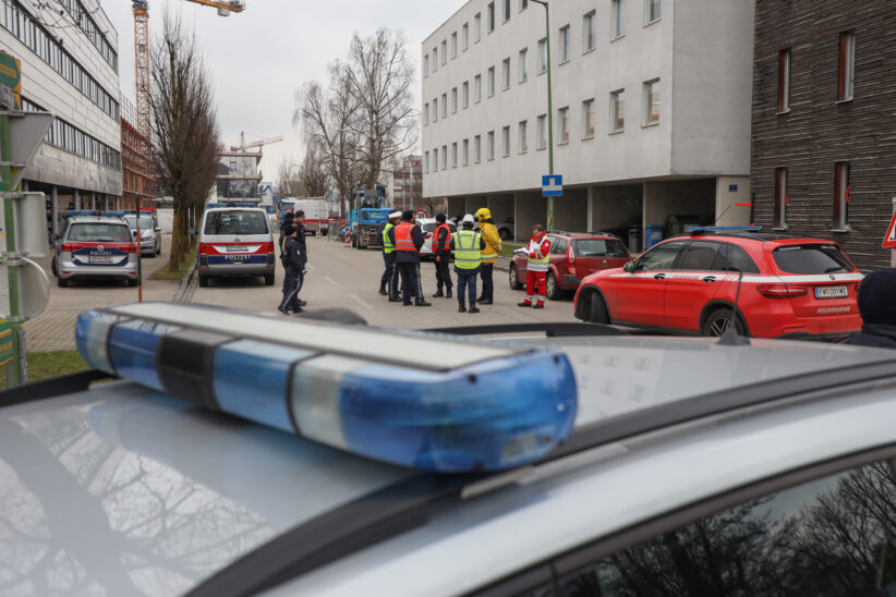 Vermeintliche Fliegerbombe: Gebäude nach Fund eines Kriegsrelikts in Wels-Lichtenegg evakuiert