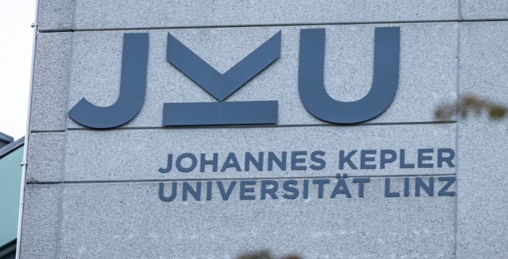 Professor auf Linzer Uni-Campus mit Hammer attackiert
