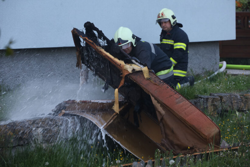 Brand einer Couch in einer Wohnung in Wels-Vogelweide forderte einen Verletzten