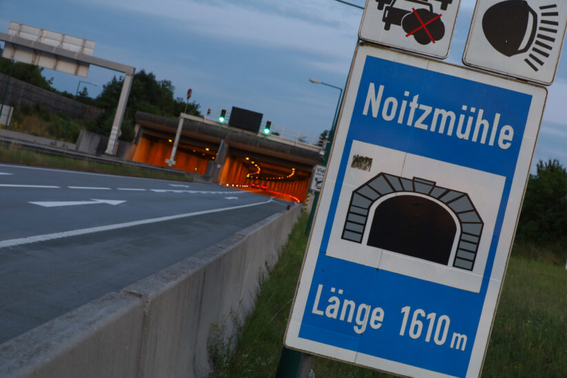 Rollstuhlfahrer im Tunnel Noitzmühle löste Totalsperre der Innkreisautobahn bei Wels-Waidhausen aus