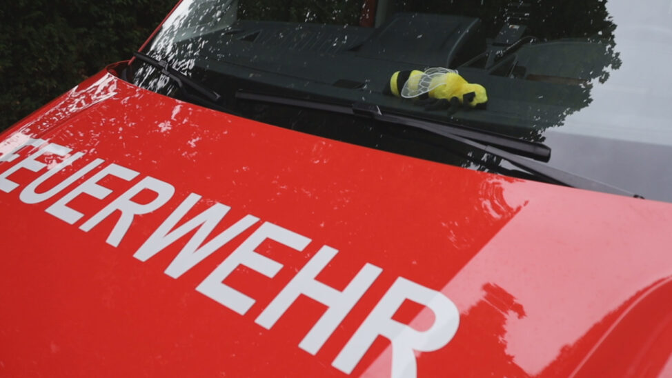 Nach Wespenstich: Feuerwehr schnitt Altenheim-Bewohnerin in Wels-Lichtenegg Ring vom Finger