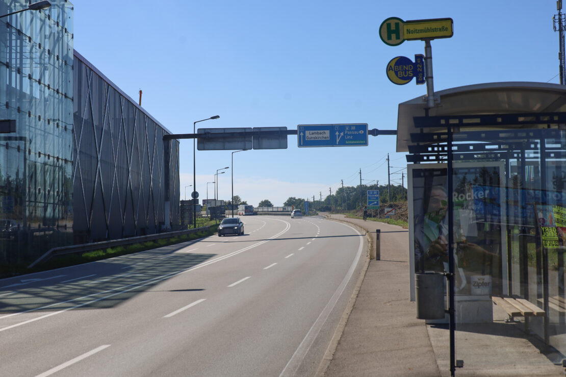 147 km/h statt 50 km/h: Rasender Probeführerscheinbesitzer in Wels-Lichtenegg durch Polizei gestoppt