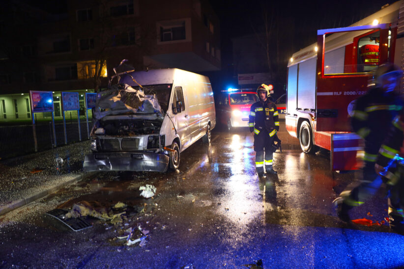 Kastenwagen in Wels-Lichtenegg gesprengt: Polizei sucht nach weiteren Handyvideos aus der Tatnacht
