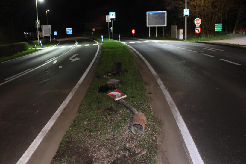 Einsatzkräfte entdeckten auf dem Weg zum Einsatz Unfallstelle auf Pyhrnpass Straße in Sattledt