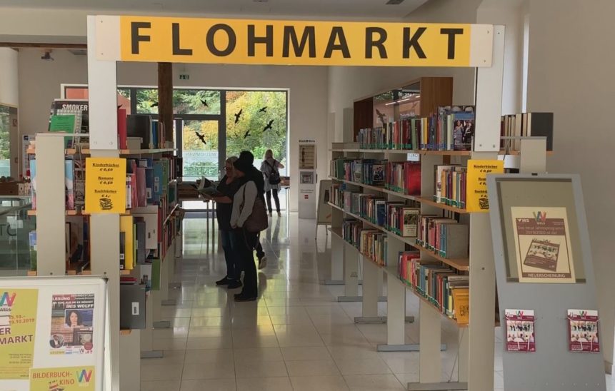 Flohmarkt - Abverkauf in der Stadtbücherei